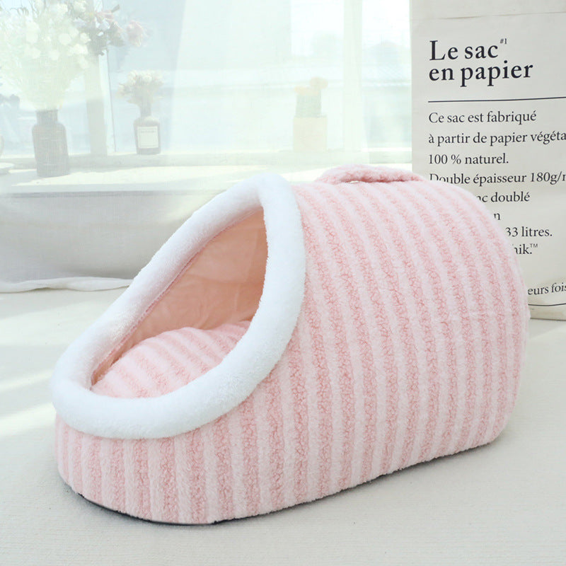 Niche semi-fermée rayée pour chien et chat