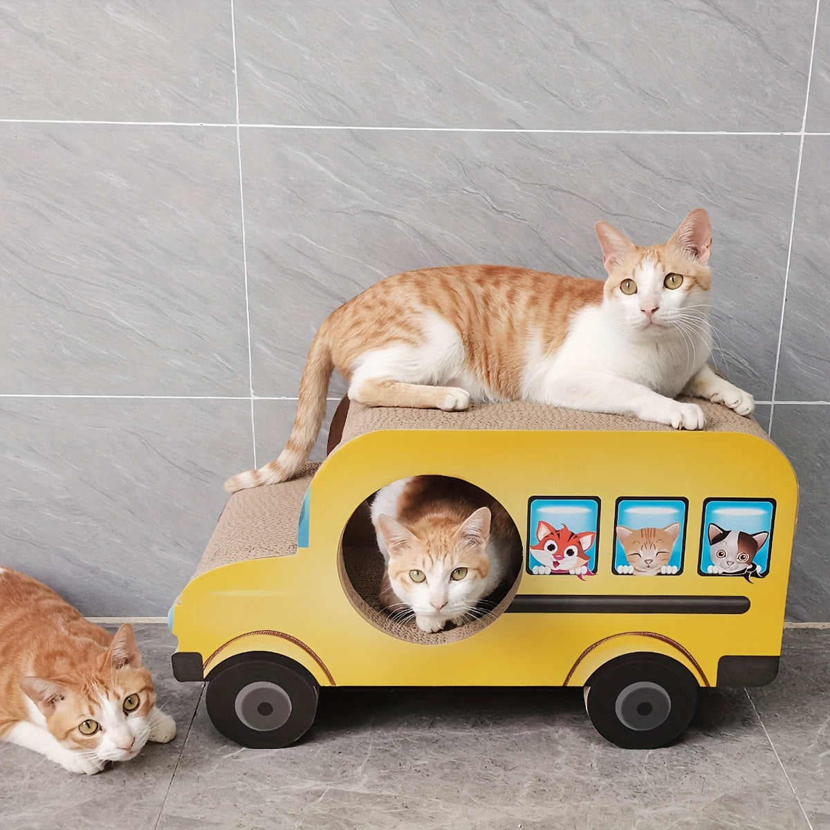 Bus Scolaire en Carton avec Griffoir pour Chat