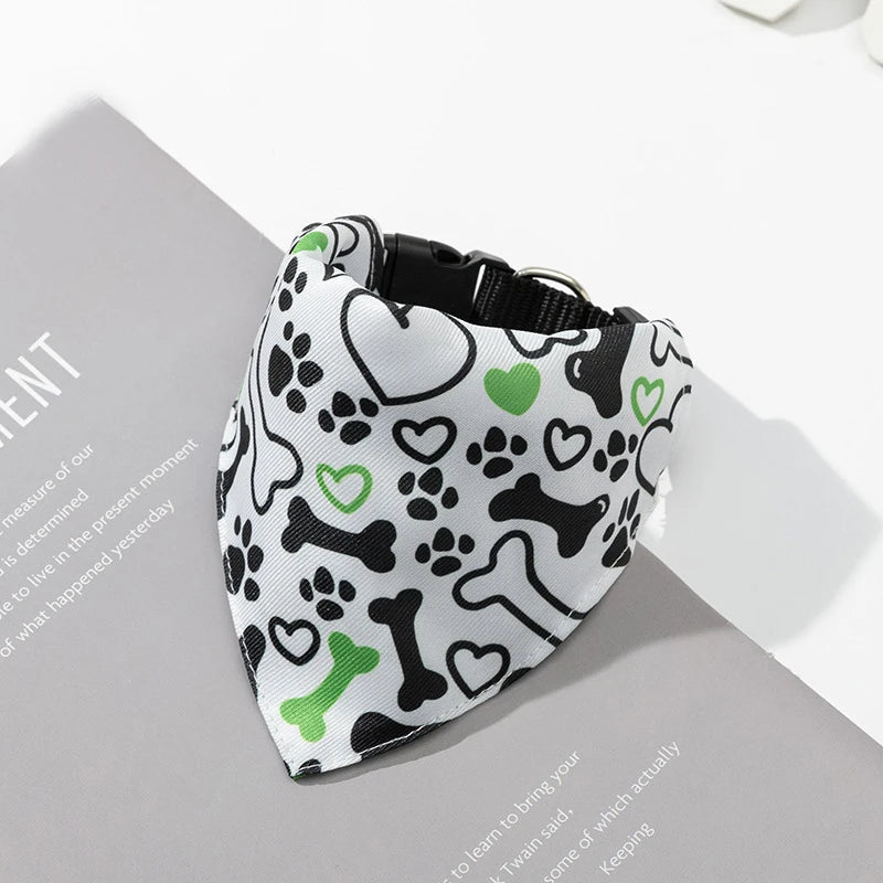 Bandana Ajustable à Motifs Colorés pour Chiens