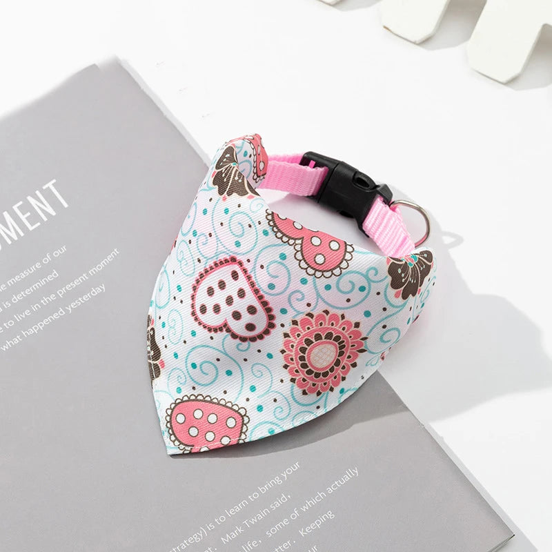 Bandana Ajustable à Motifs Colorés pour Chiens