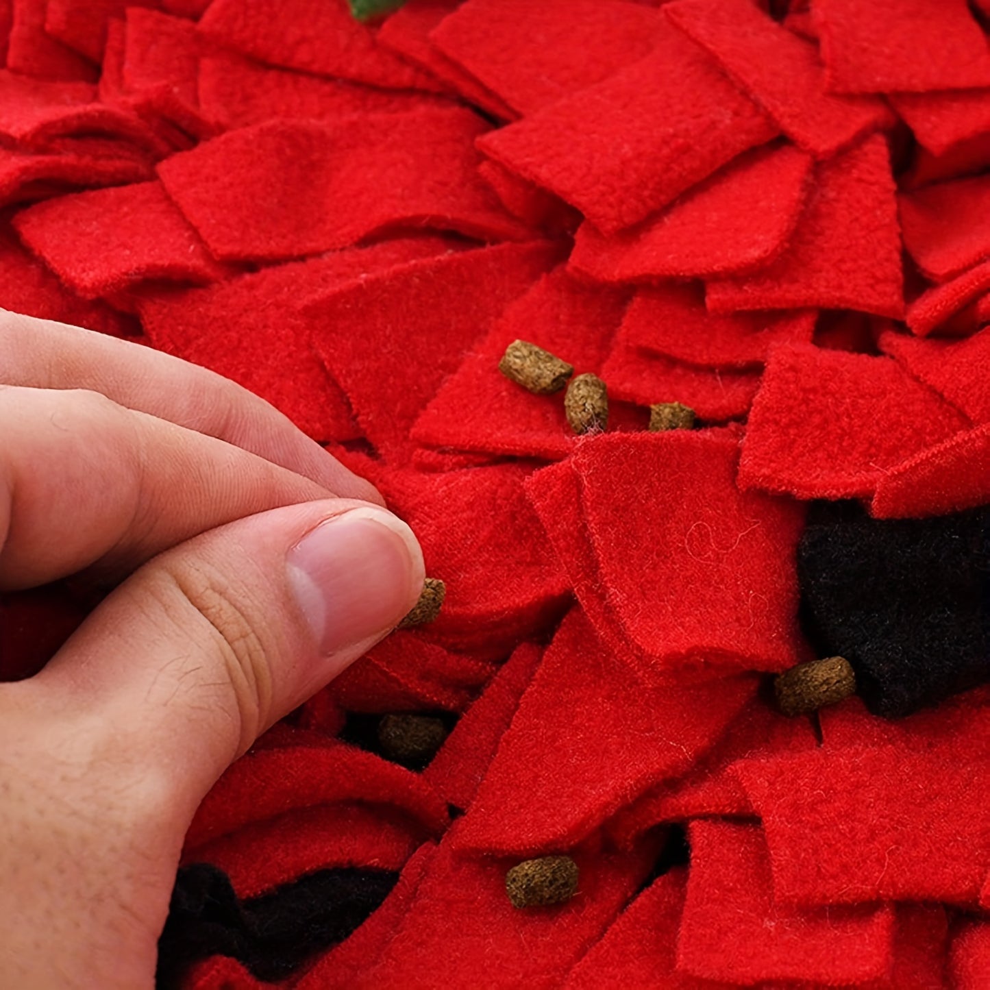 Tapis de Fouille Fraise en Polaire pour Chiens et Chats
