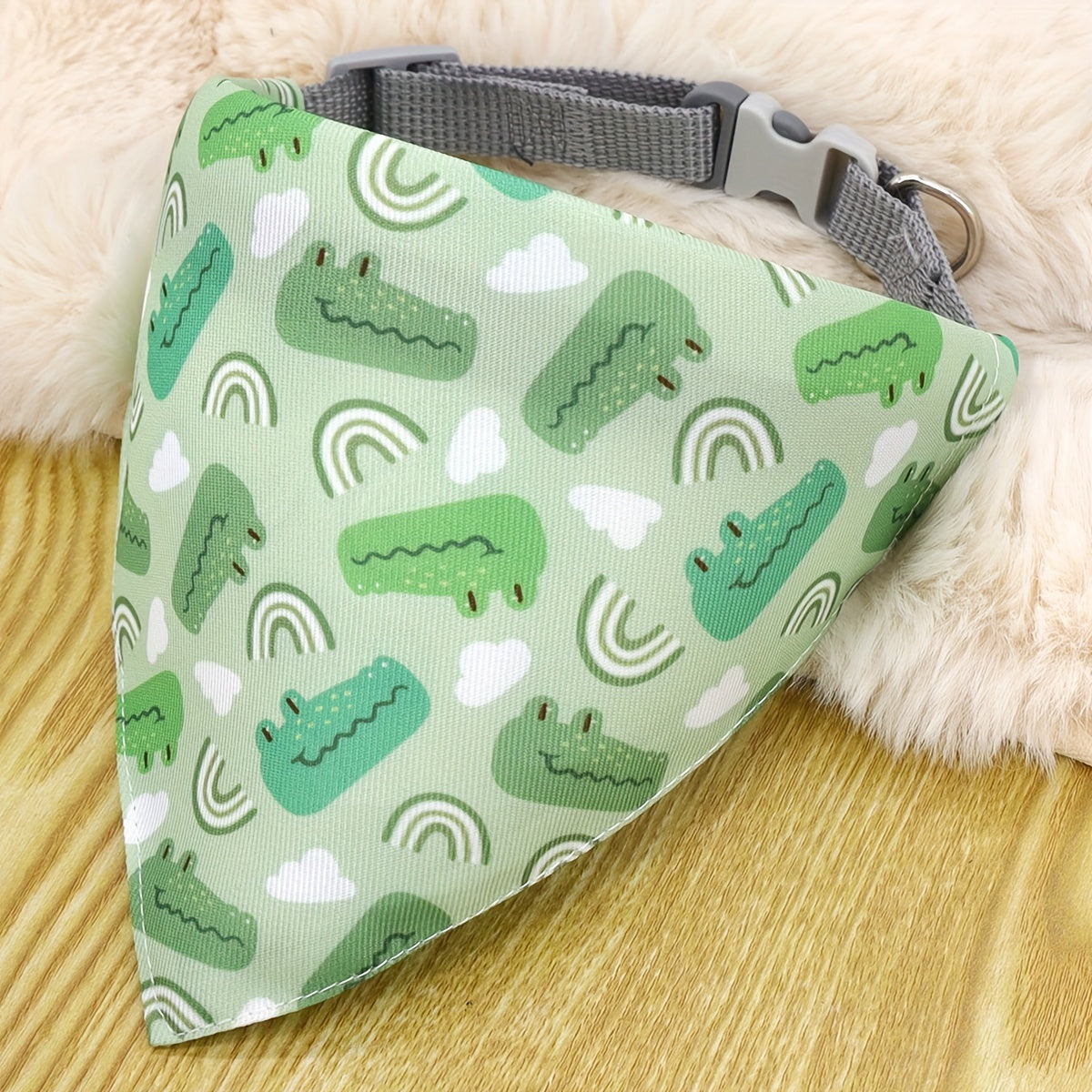 Bandana Nœud Cartoon pour Chiens avec Fermeture Sécurisée