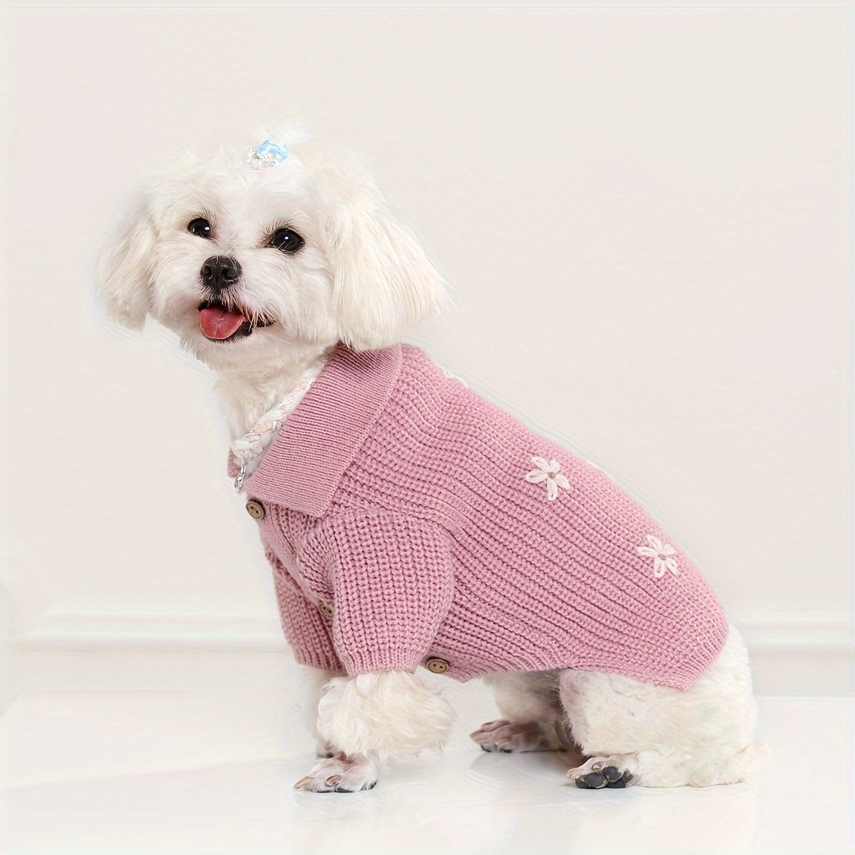 Pull Tricoté avec Boutons Fleur pour Chiens et Chats – Cardigan Rose ou Bleu à Col Replié