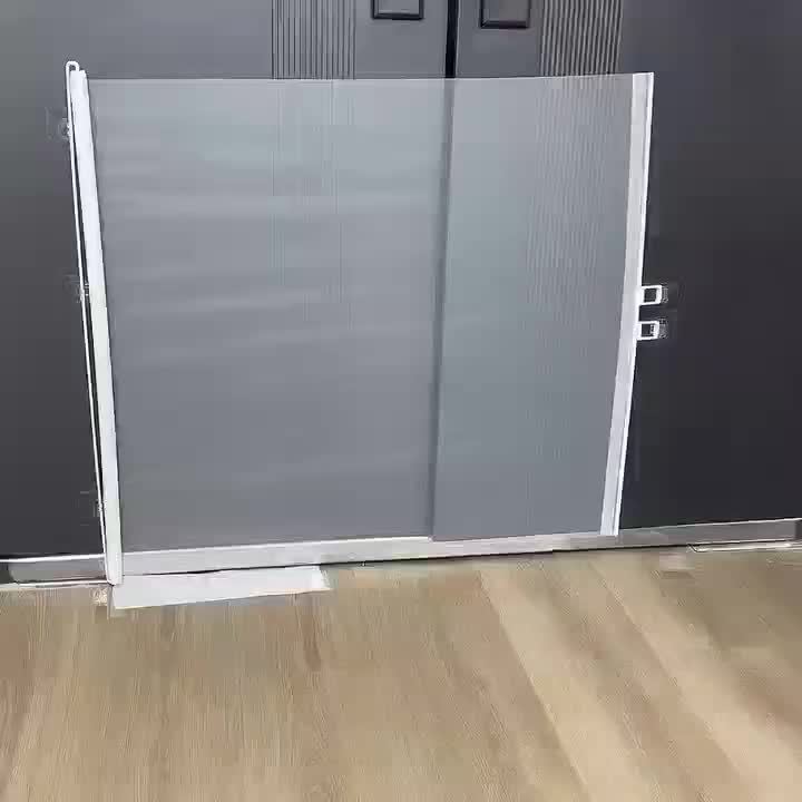 Barrière Rétractable à Maille Blanche pour Chiens