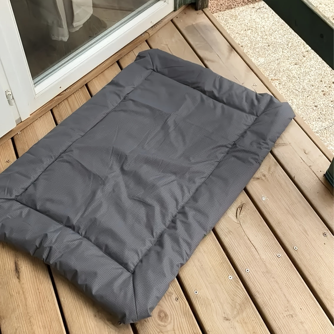 Tapis de Voyage Pliable pour Chien – Résistant et Confortable