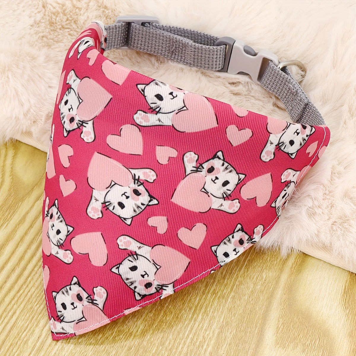 Bandana Nœud Cartoon pour Chiens avec Fermeture Sécurisée