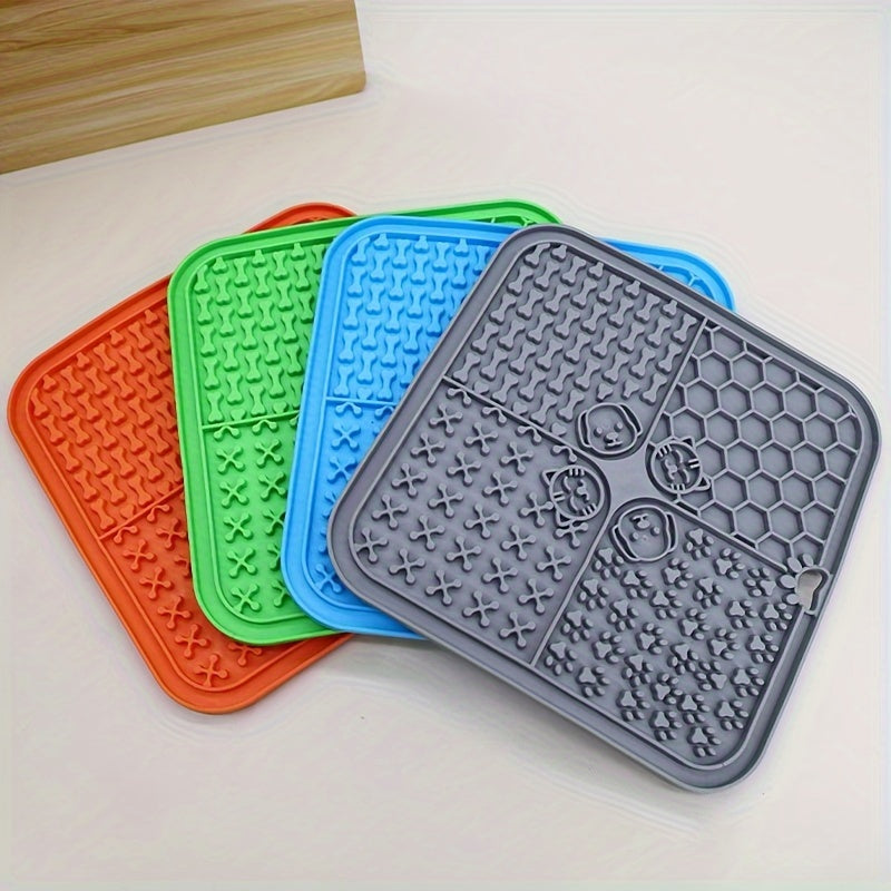 Tapis à Lécher Carré Silicone à Ventouses pour Chien