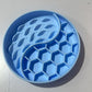 Gamelle Anti-Glouton en Silicone avec Ventouse – Design Alvéolé et Léchage