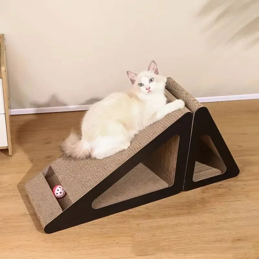 Griffoir en Carton 2 en 1 avec Balle Rotative – Forme Triangulaire