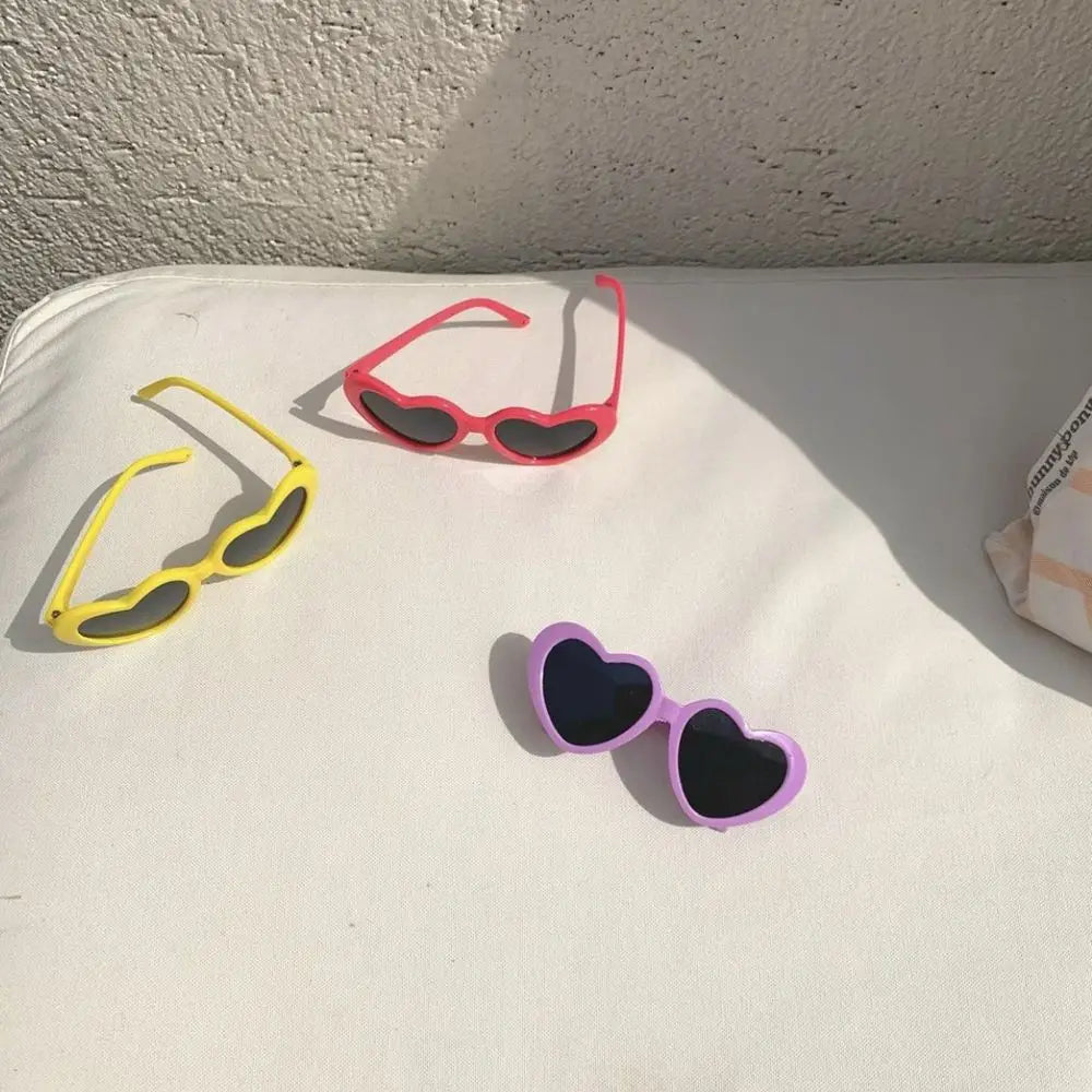 Lunettes en Forme de Cœur pour Chats et Petits Chiens