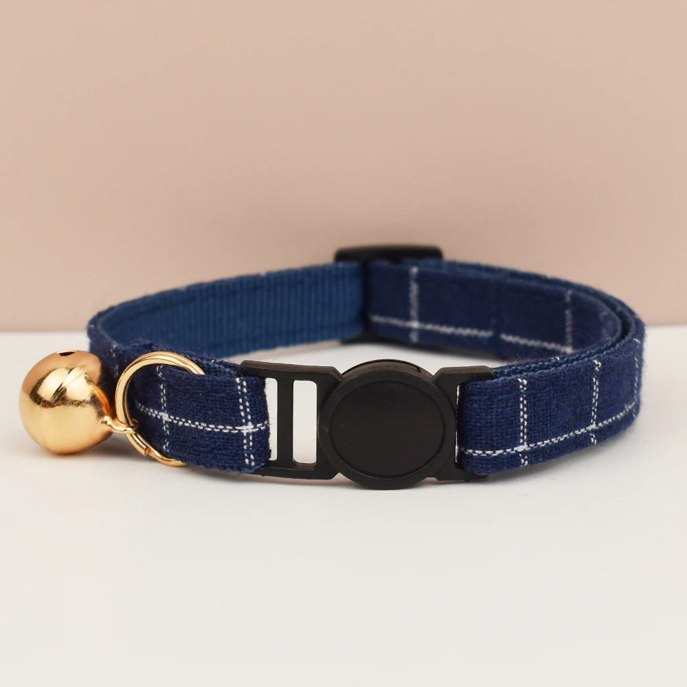 Collier Chat Ajustable avec Nœud Papillon et Clochette Dorée