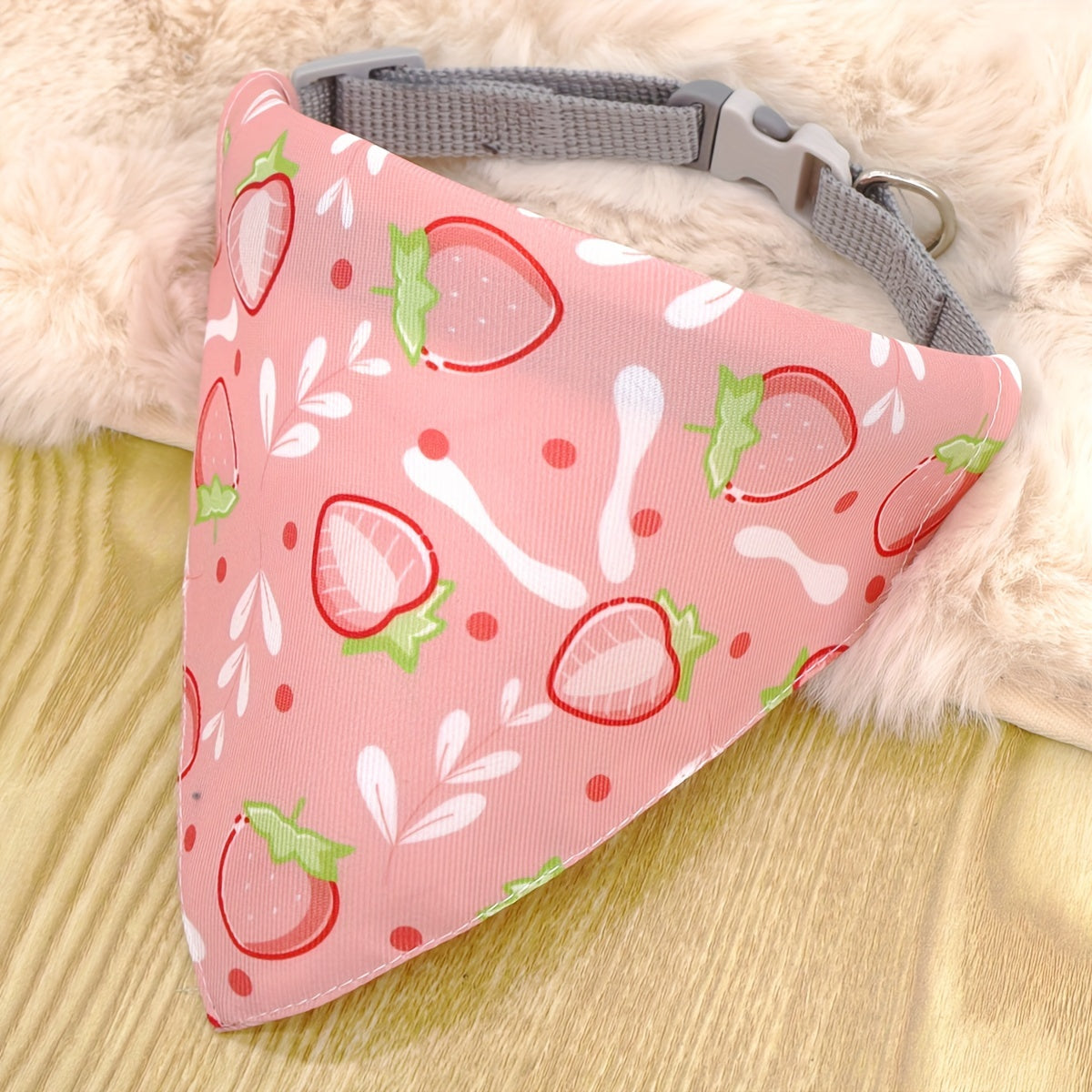 Bandana Nœud Cartoon pour Chiens avec Fermeture Sécurisée